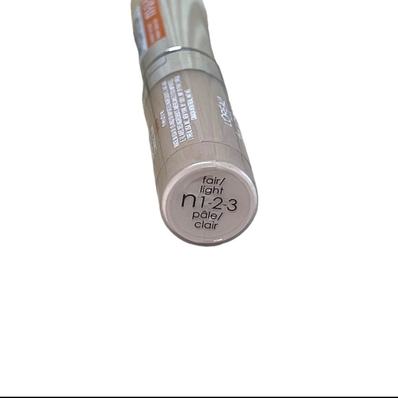 5/$25 L’ORÉAL True Match Super Blendable Corrector/Fair - Picture 3 of 4